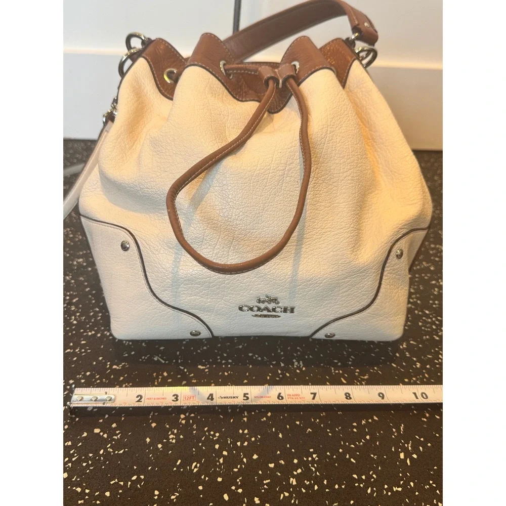 Coach Pebbled Leather Drawstring Bucket Bag Cream Tan Silver Tone Hardware - Picture 14 of 14
